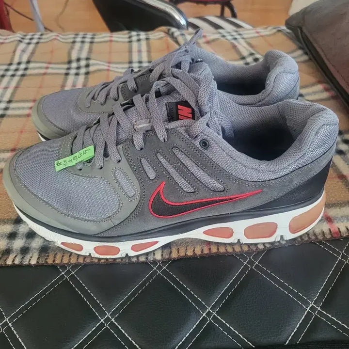 [BUNJANG] Nike Air Running Shoes 295mm / 나이키 에어 295mm