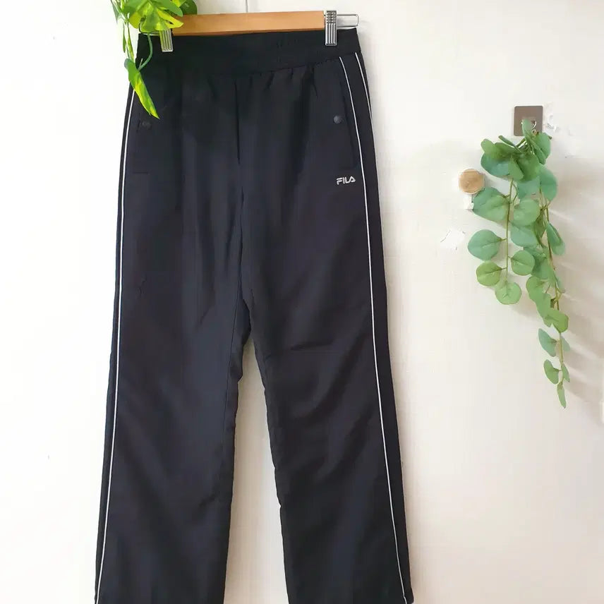 [BUNJANG] Fila Padded Training Pants Black 29 inch / 휠라 패디드팬츠 트레이닝팬츠 29인치 패딩바지 77 블랙