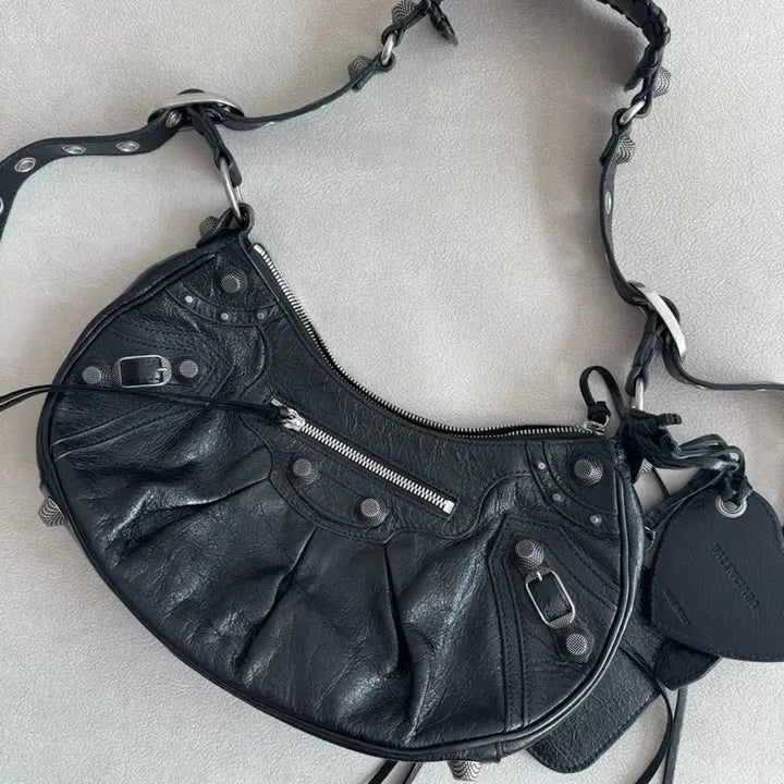 [BUNJANG] Balenciaga Le Cagole S Small Bag / 발렌시아가 르카골 S 르카골 스몰 백