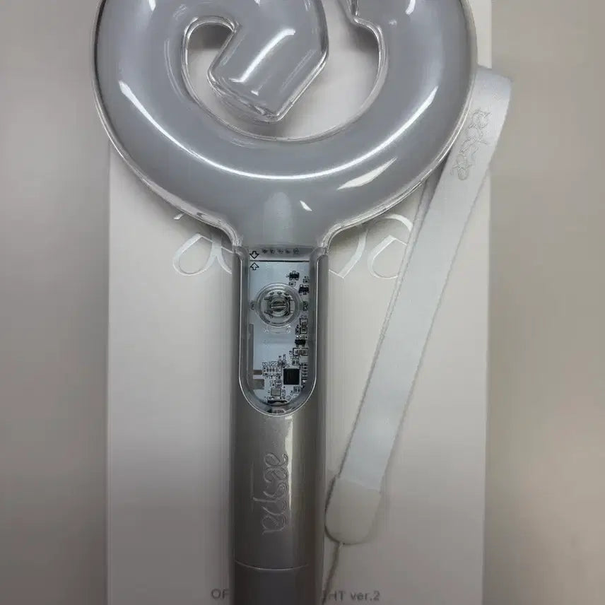 [BUNJANG] aespa Light Stick Ver. 2 / 에스파 공식 응원봉 Ver.2