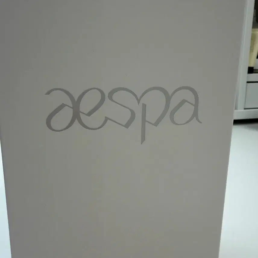 [BUNJANG] aespa Light Stick Ver. 2 / 에스파 공식 응원봉 Ver.2