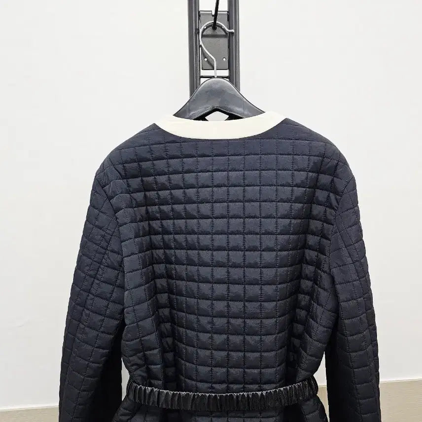 [BUNJANG] Mojo.S.Phine Quilted Jacket / 모조에스핀 라인배색 경량 퀄팅자켓
