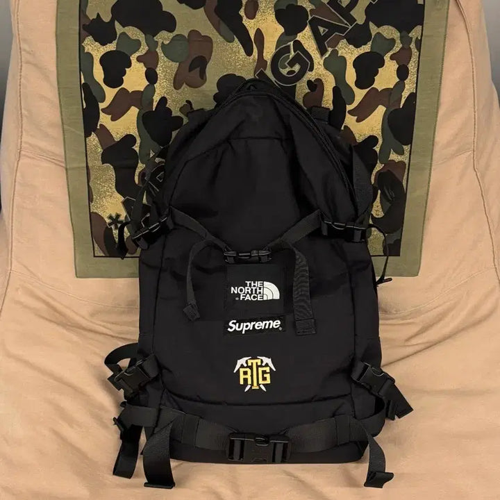 [SOLD OUT] [OS] 슈프림 x 노스페이스 rtg 백팩 블랙