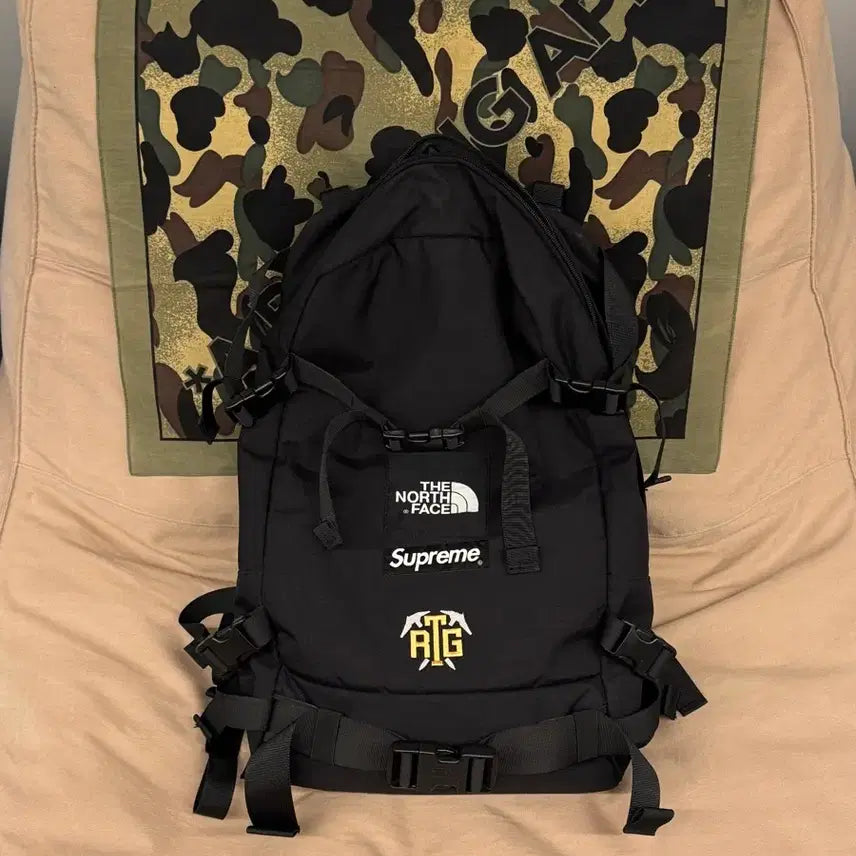 [SOLD OUT] [OS] 슈프림 x 노스페이스 rtg 백팩 블랙
