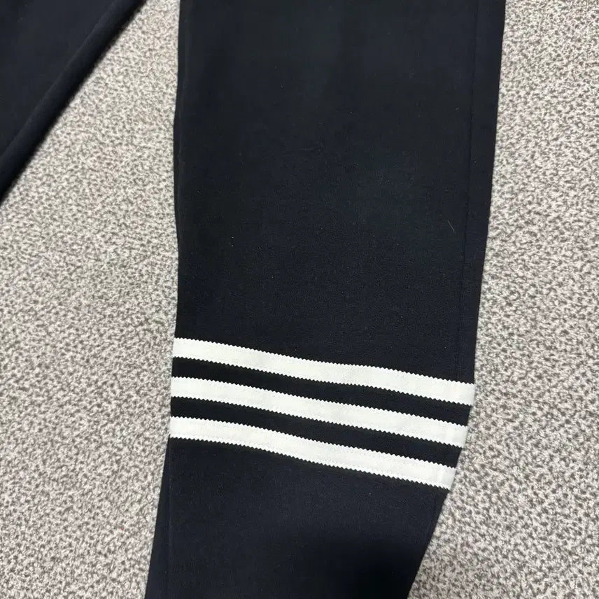 [BUNJANG] Adidas Jogger Pants XS / Xs 아디다스 조거 팬츠