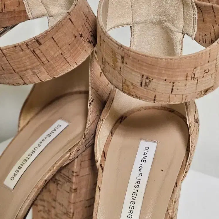 [BUNJANG] Diane von Furstenberg Cork Heel Sandals / 다이앤 본 퍼스텐버그 (Diane von Furstenberg)  코르크