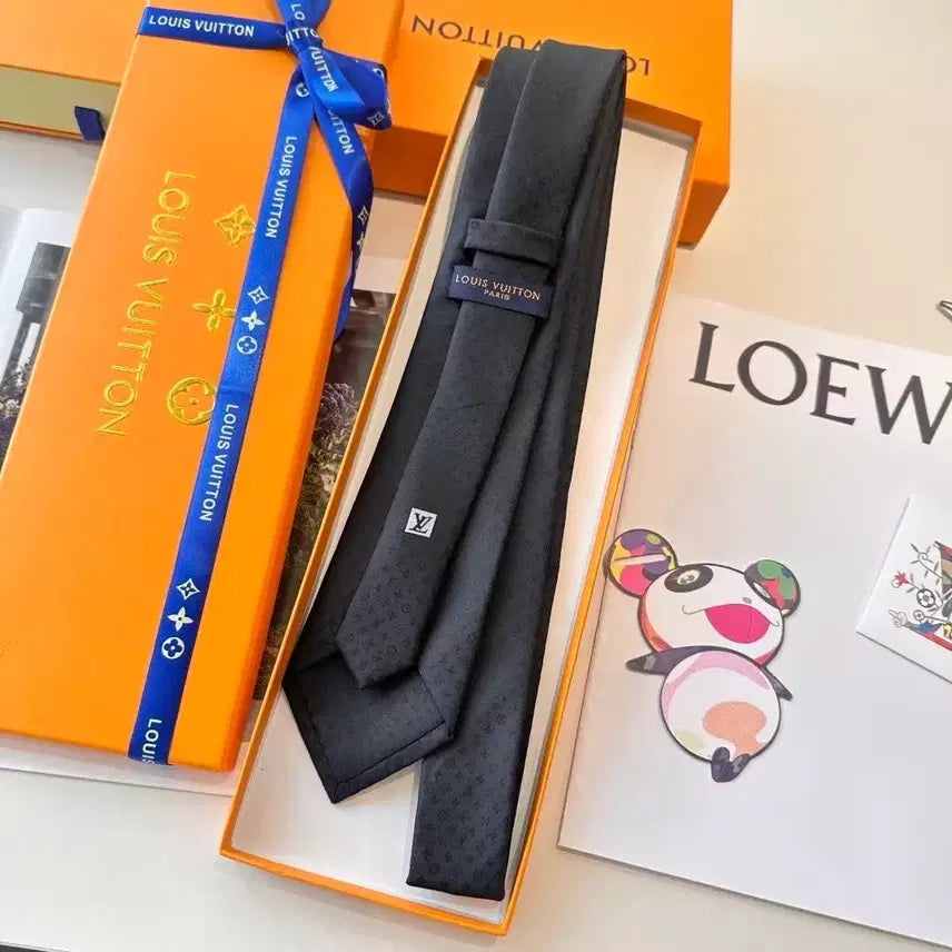 [BUNJANG] Louis Vuitton Tie - New / 루이비통 넥타이