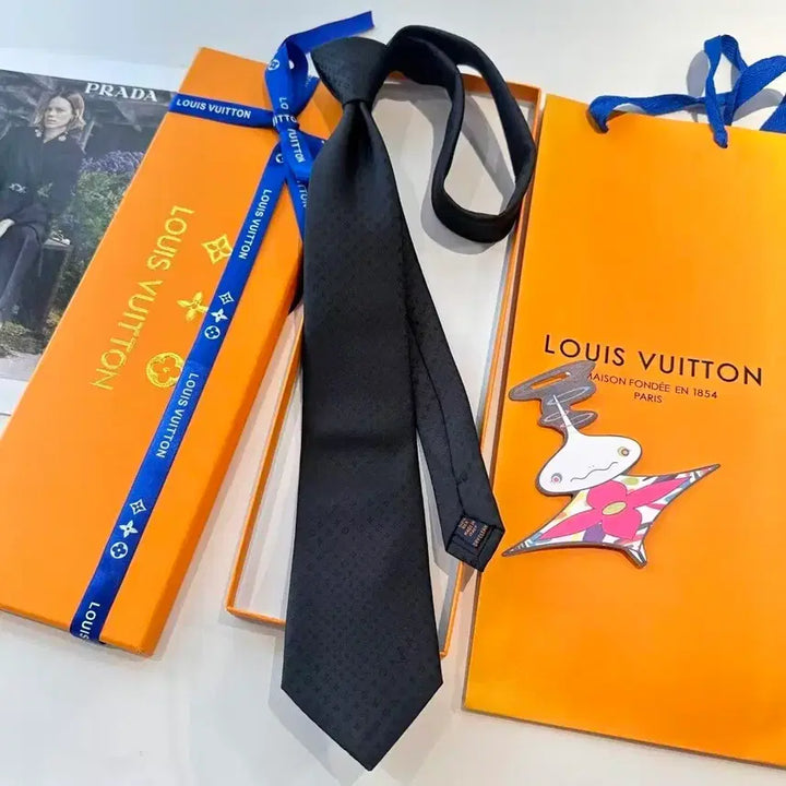 [BUNJANG] Louis Vuitton Tie - New / 루이비통 넥타이