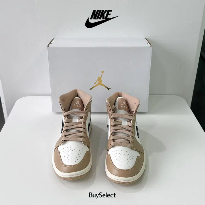 [BUNJANG] Nike Air Jordan 1 Mid Desert - Women's / [새상품/바로배송/100%정품] 나이키 여성 에어 조던 1 미드 데저트