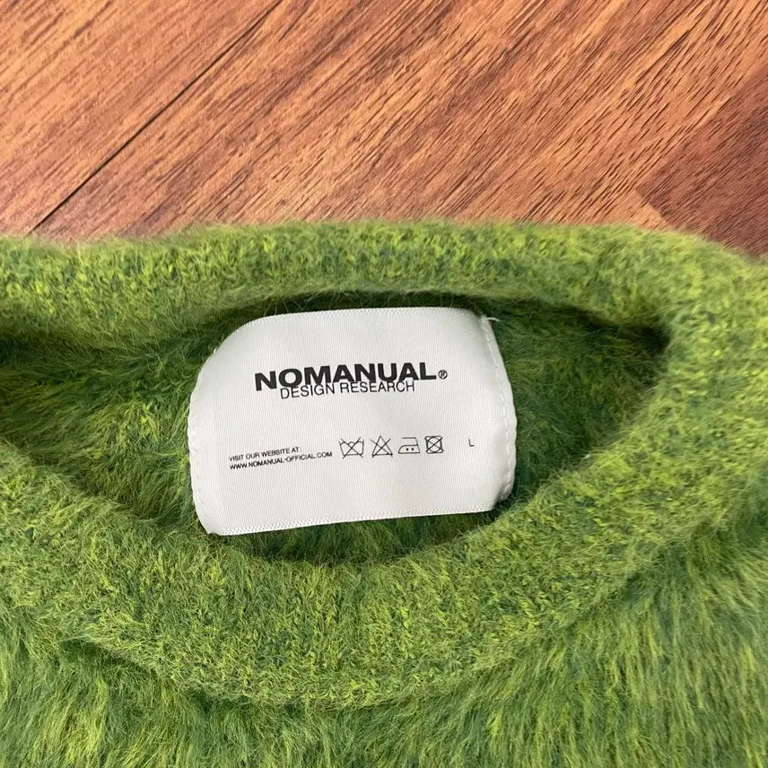 [BUNJANG] NoManual Cropped Hairy Knit L Size / 노매뉴얼 크롭 헤어리 니트