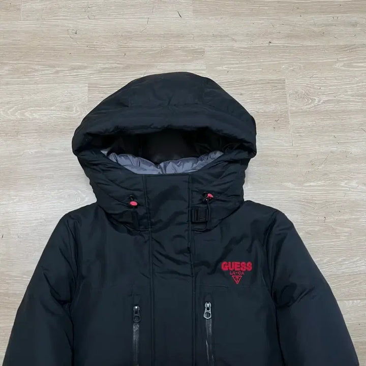 [BUNJANG] Guess Women's Duck Down Puffer Jacket [Black] XS / 게스 여성 덕다운 라카 로고 후드 푸퍼패딩 점퍼 [블랙] XS/85