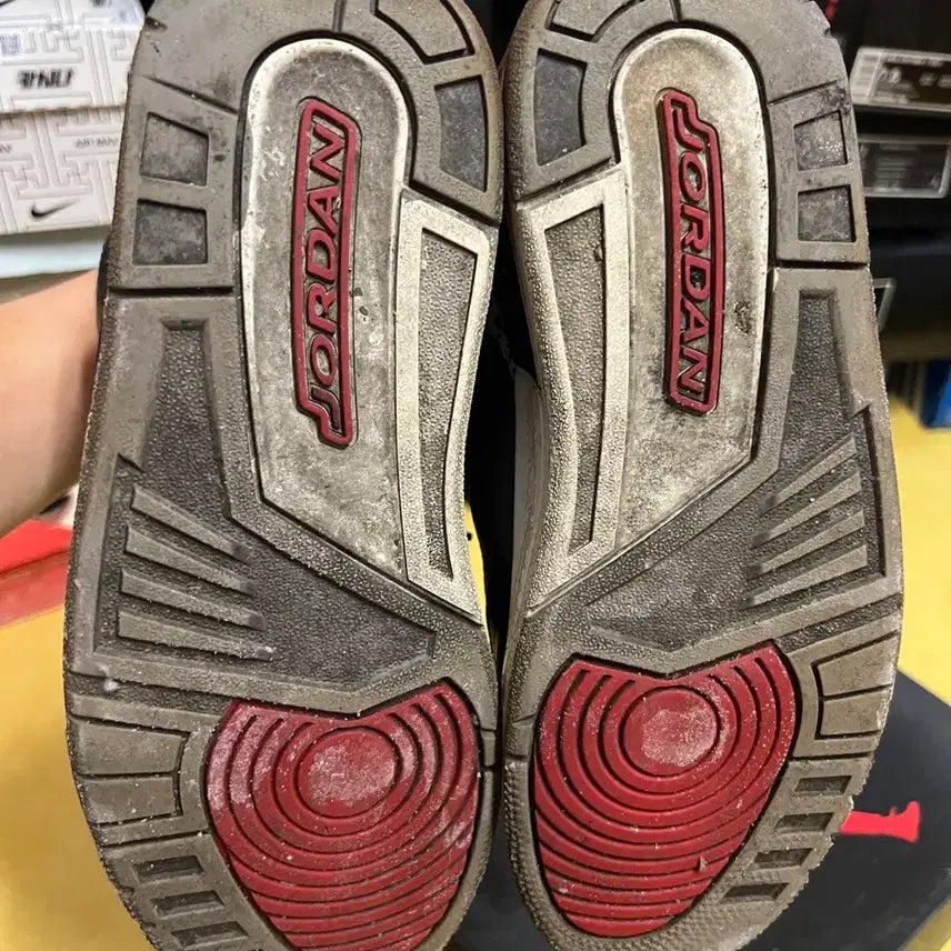 [BUNJANG] Nike Air Jordan 3 Black Cement 250 / 조던3 블랙시멘트