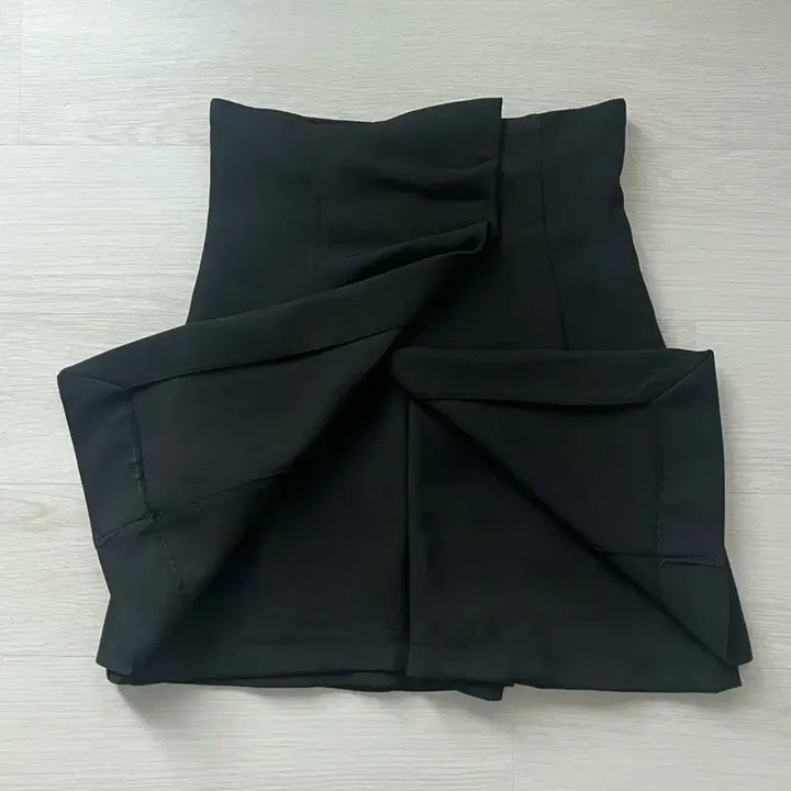 [BUNJANG] 2WAY High Waisted Skirt Shorts / 2WAY 랩스타일 하이웨이스트 치마바지