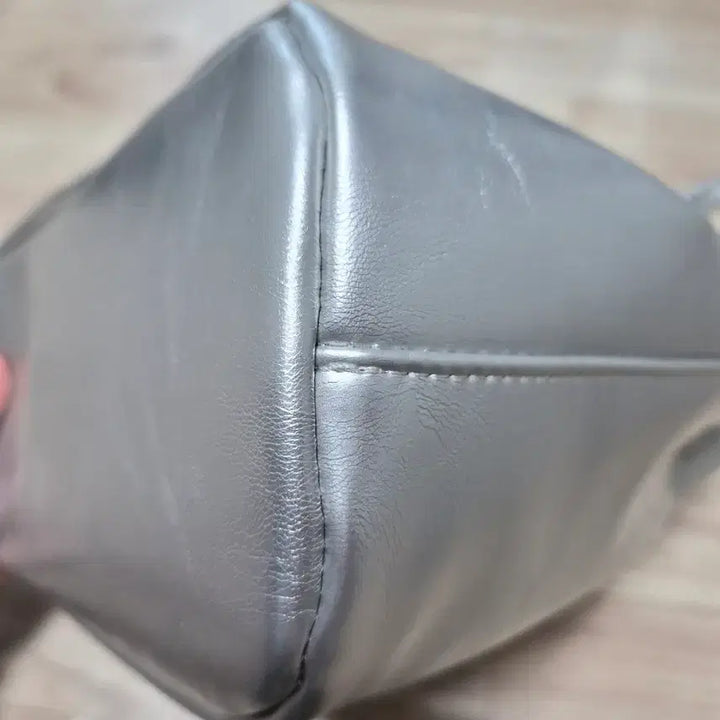 [BUNJANG] Donkey Clidle Silver Shoulder Bag / 돈키 클리들 실버 숄더백 보부상백