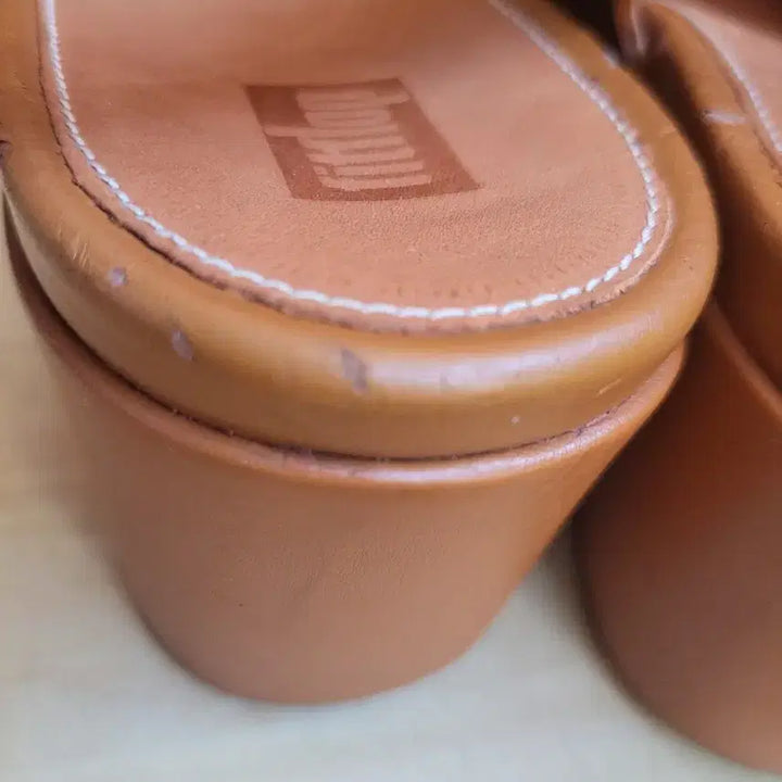 [BUNJANG] FitFlop Leather Wedge Sandals / 225 핏플랍 가죽 샌들 브라운 여성용36