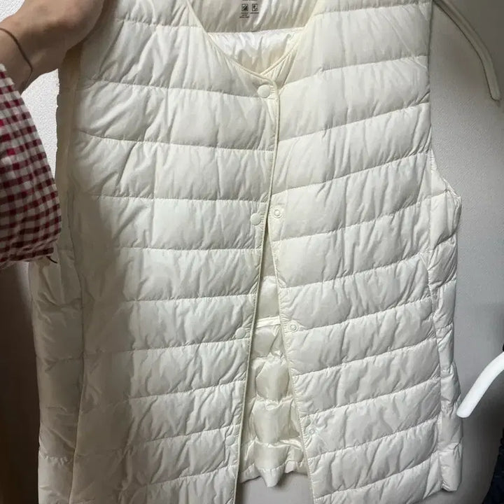 [BUNJANG] Uniqlo Padded Vest / 유니클로 패딩조끼 블랙s , 화이트s