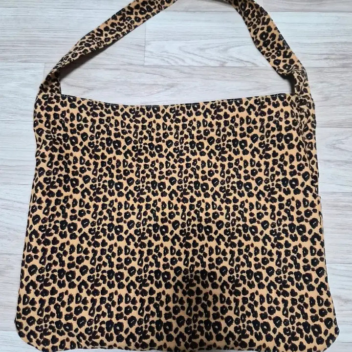 [BUNJANG] Masmarules Leopard Eco Bag / 마스마룰즈 레오파드 에코백