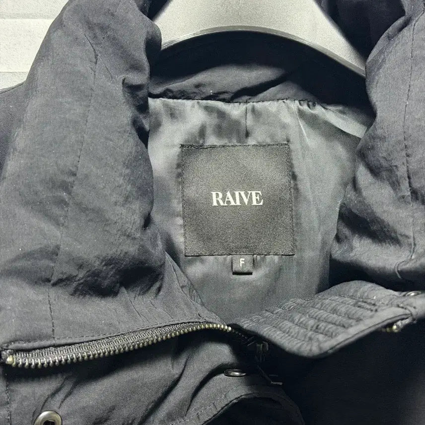 [BUNJANG] Rave High Neck Duck Down Padded Jacket (Black) / 레이브 하이넥 덕다운패딩(블랙)