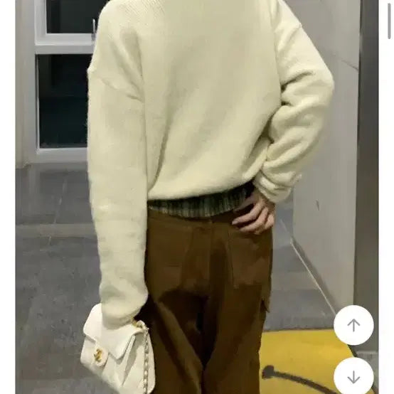 [BUNJANG] Young &amp; Rich Ivory Knit Top / 영앤리치 니트 아이보리