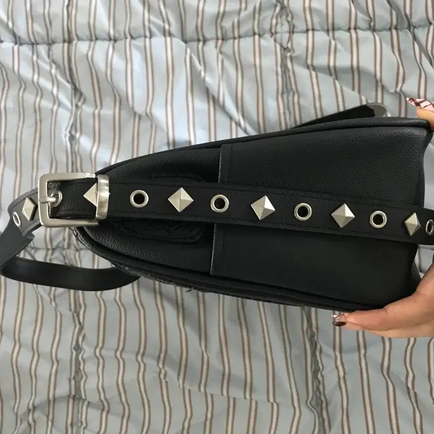 [BUNJANG] Lee Woo Gamakaras Shoulder Bag / 이우가마카라스 숄더백