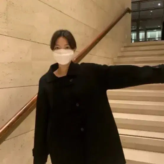 [BUNJANG] TANNAT Black Half Coat / TANNAT 타낫 블랙 하프 코트