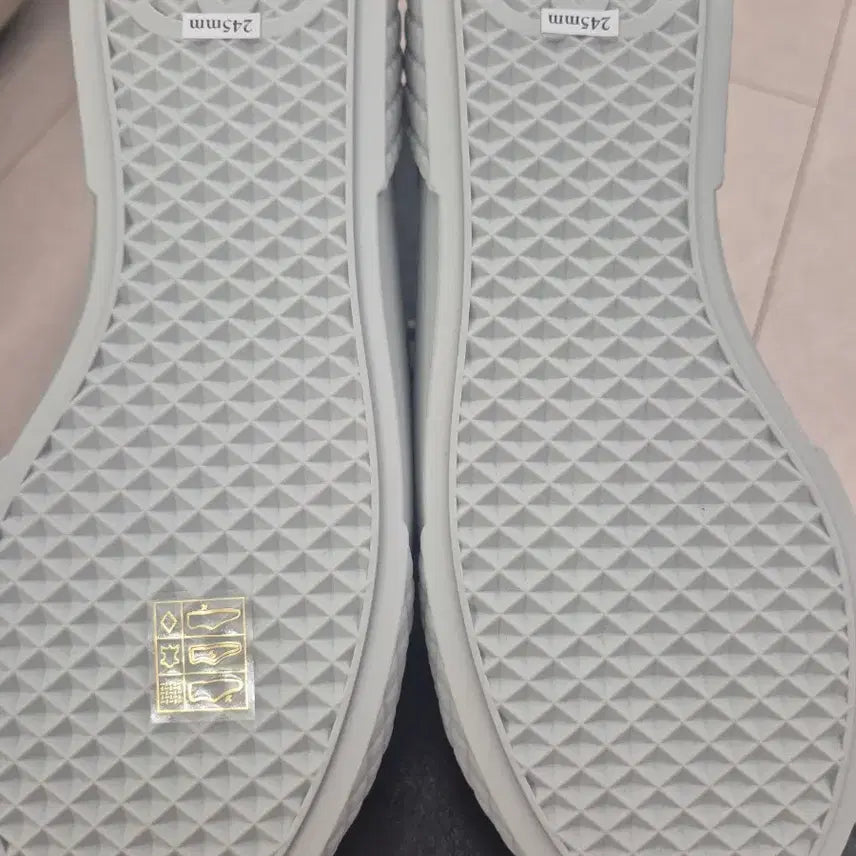 [BUNJANG] Chanel Denim Sneakers / 샤넬 데님 스니커즈