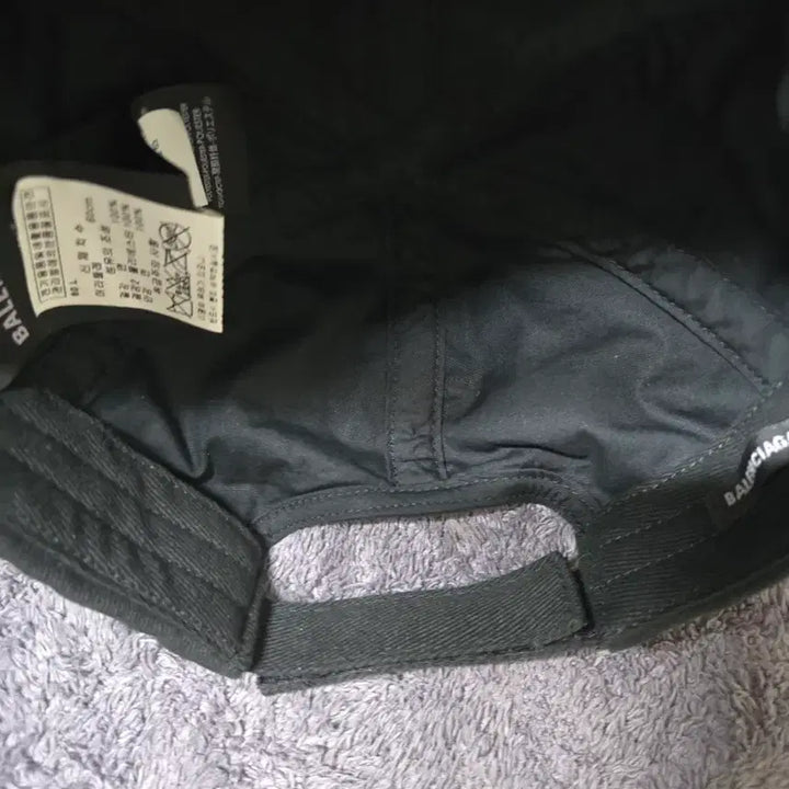 [BUNJANG] Balenciaga Cap L60 / 발렌시아가 볼캡 L60 (신세계정품택)