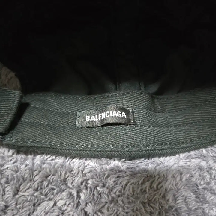 [BUNJANG] Balenciaga Cap L60 / 발렌시아가 볼캡 L60 (신세계정품택)