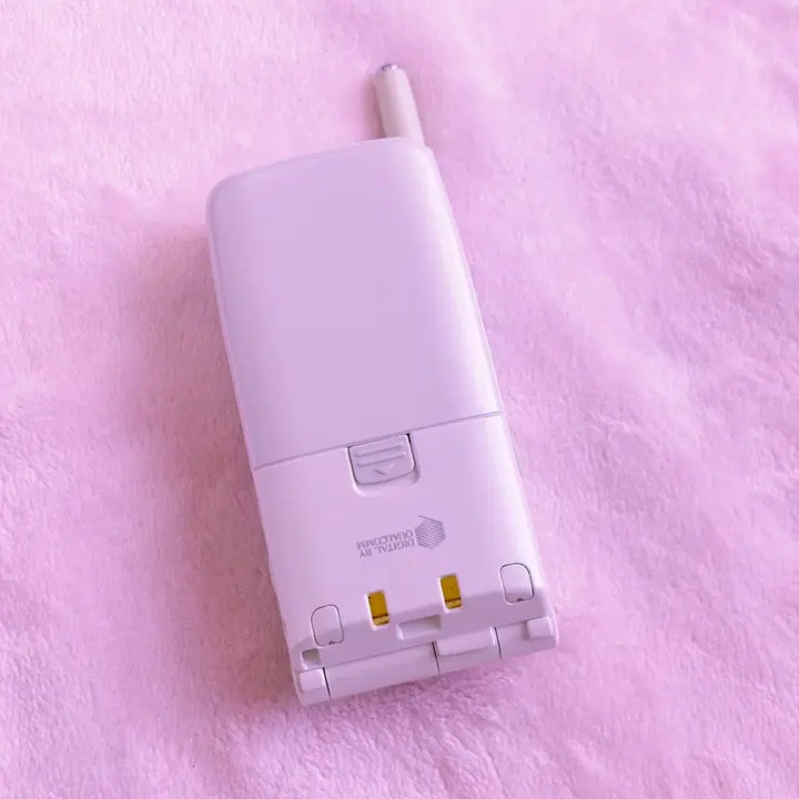 [BUNJANG] Kitty Mock Phone Galaphone Folder Phone Kitty Strap / 고전 키티 목업폰 갈라폰 폴더폰 키티스트랩 킽스