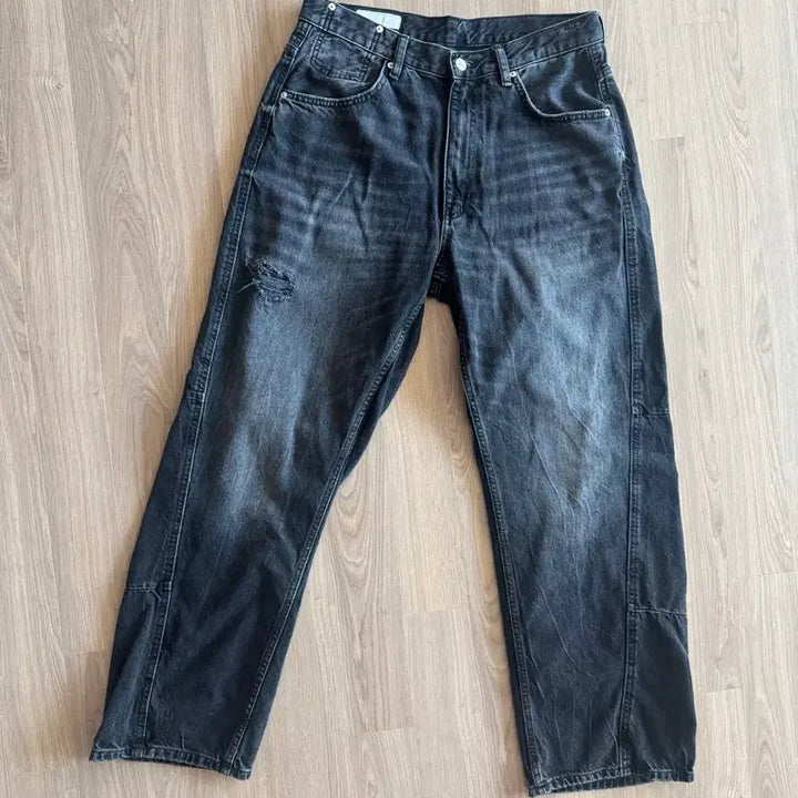 [BUNJANG] ZARA Curved Denim Jeans / zara 자라 백다트 커브드 데님 청바지 32사이즈 판매