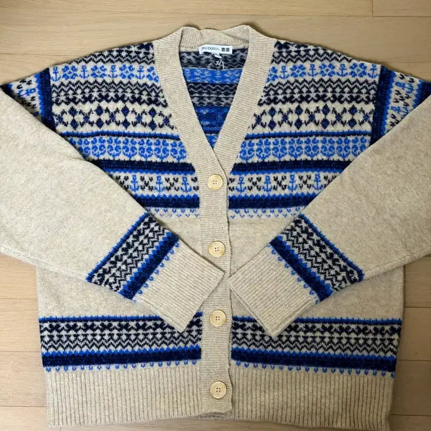 [BUNJANG] Uniqlo JW Anderson Cardigan / 유니클로 jw앤더슨 가디건