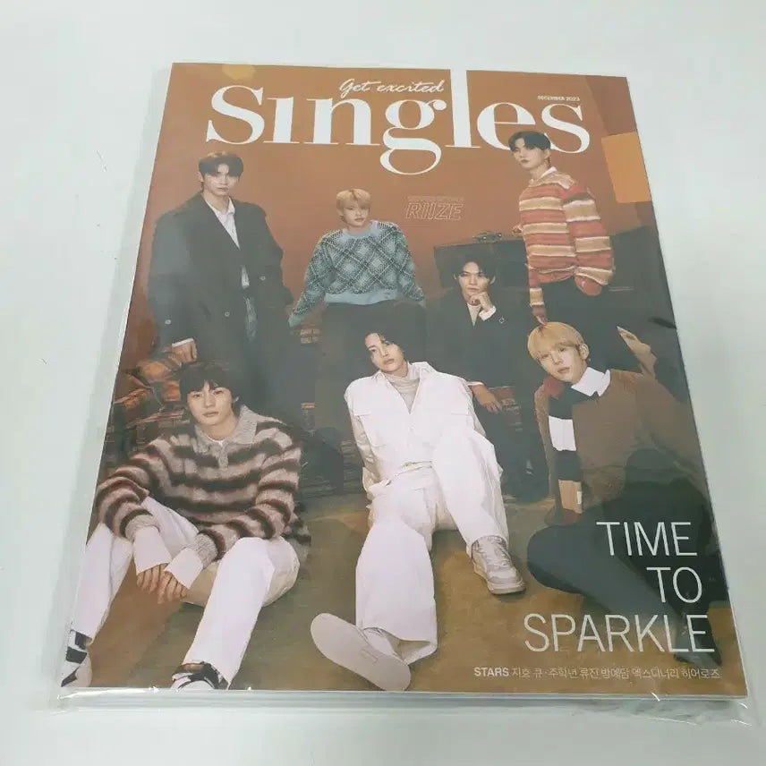 [BUNJANG] RIIZE Singles Magazine December 2023 Issue / Singles 싱글즈 2023년 12월호 라이즈 RIIZE