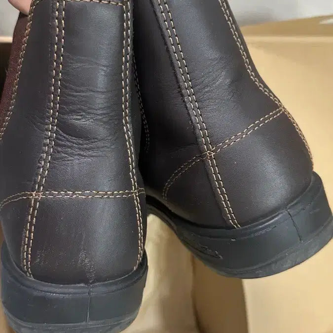 [BUNJANG] Blundstone Chelsea Boots 650 Brown Size 9 / 블런드스톤 첼시부츠 650 9사이즈