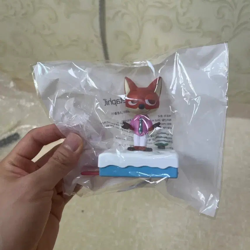 [BUNJANG] Zootopia Cetaphil Nick Wilde Spoon Holder / 주토피아 세타필 스피츌라 닉 와일드 스푼홀더
