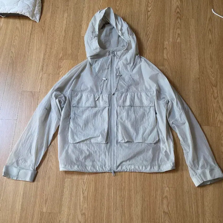 [BUNJANG] Ilcorso Sheer Hood Zip-Up Windbreaker Light Gray IEJU4E207G1 / 일꼬르소 쉬어 후드 집업 바람막이 라이트그레이 IEJU4E207G1