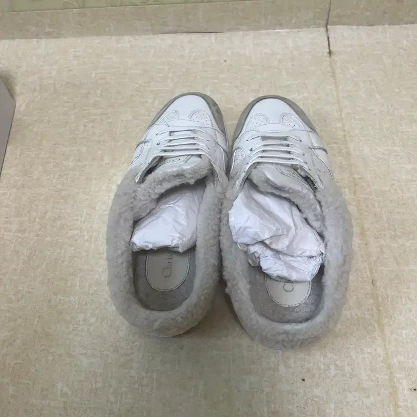 [BUNJANG] 디올 스타 여성 스니커즈 양털 시어링 뮬 37.5 / 디올 스타 여성 스니커즈 양털 시어링 뮬 37.5