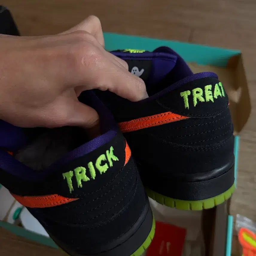 [BUNJANG] Nike SB Dunk Low Mischief Halloween Sneakers / [290] 나이키 SB 덩크 미스치프 할로윈