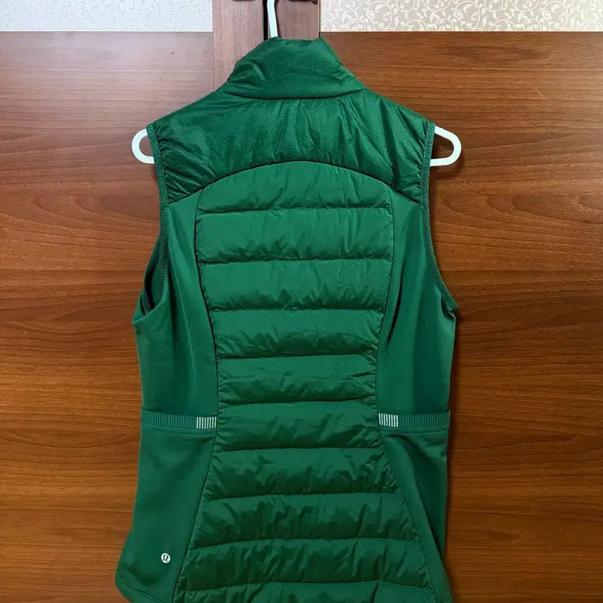 [SOLD OUT] 룰루레몬 여성 패딩 조끼 그린