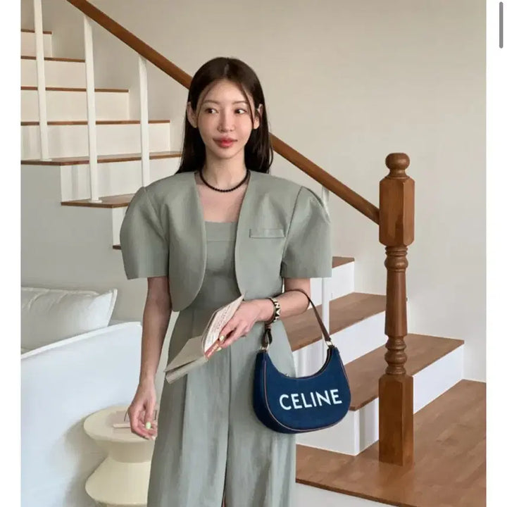 [BUNJANG] Reve City Cropped Jacket / 레브시티 크롭자켓