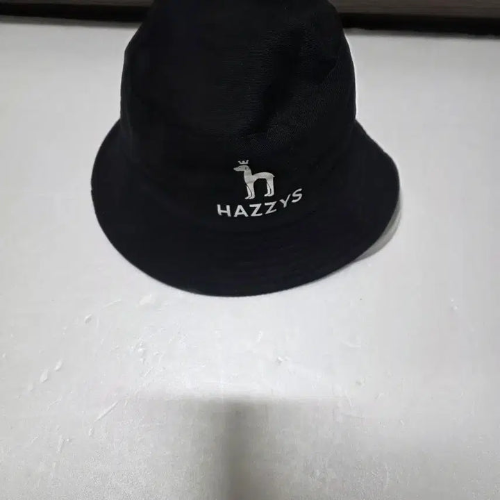 [BUNJANG] Hazzys Bucket Hat / 헤지스 블랙 버킷햇  사이즈 54정도  남 여공용