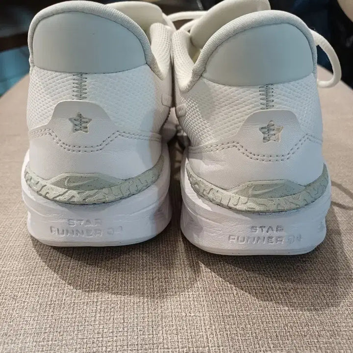 [BUNJANG] Nike Star Runner 4 GS Women&