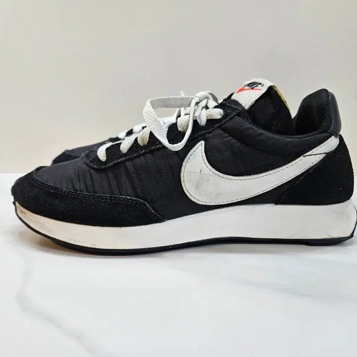 [BUNJANG] Nike Air Tailwind 79 Sneakers (240mm) / 나이키 에어테일윈드79 운동화 240