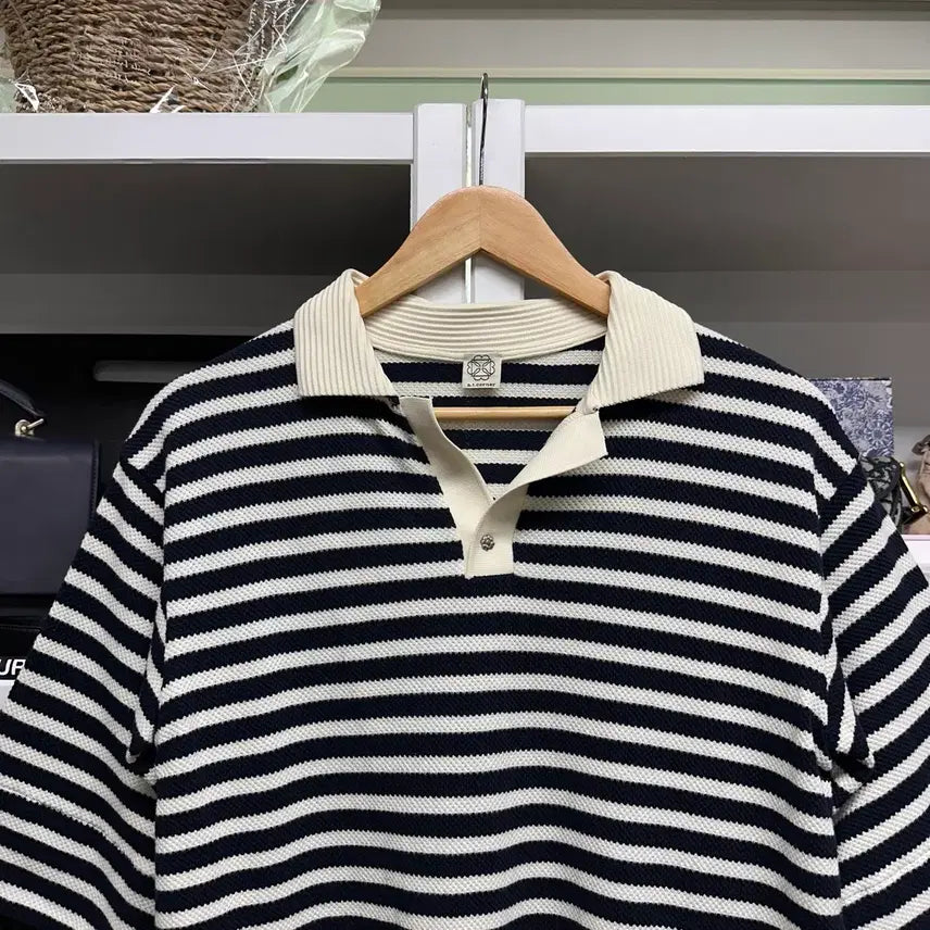 [BUNJANG] A.T.Corner Striped Collar Knit Top / [ a.t.corner ] 앳코너 루즈핏 카라 탑