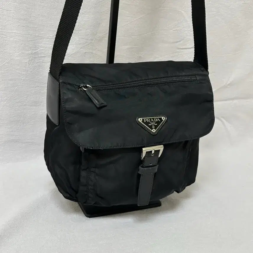 [BUNJANG] Prada Pocono Nylon Buckle Crossbody Bag / (풀구성) 프라다 나일론 버클 크로스백 포코노 주우재백