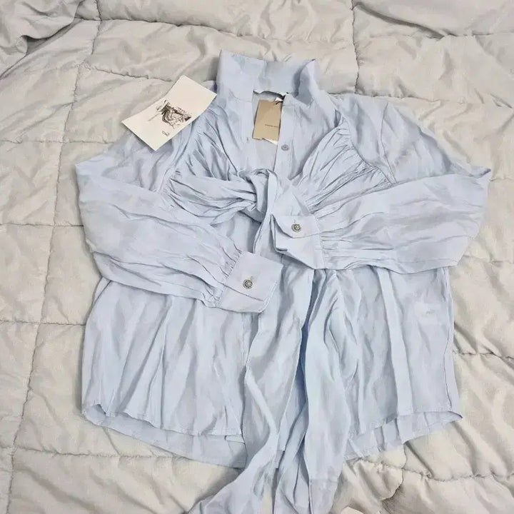 [SOLD OUT] 새상품 서쿠키 큐브라 리본 블라우스