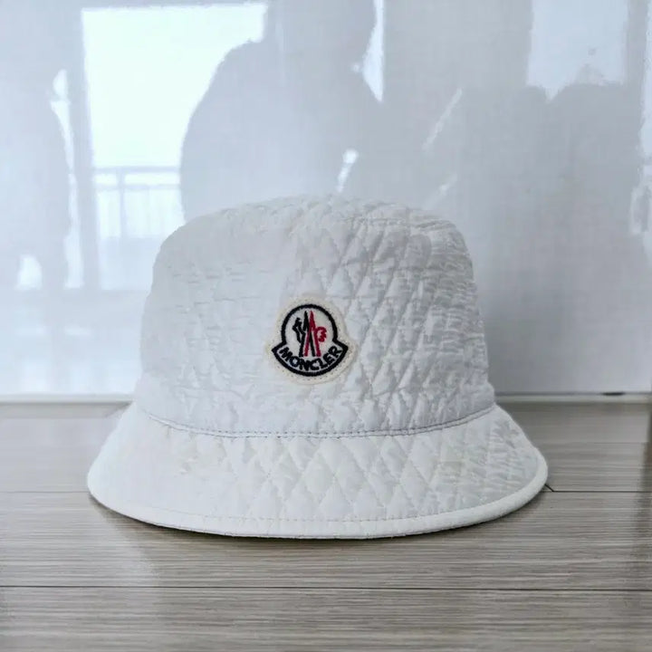 [BUNJANG] Moncler Authentic Quilted Bucket Hat / 몽클레어 정품 버킷햇