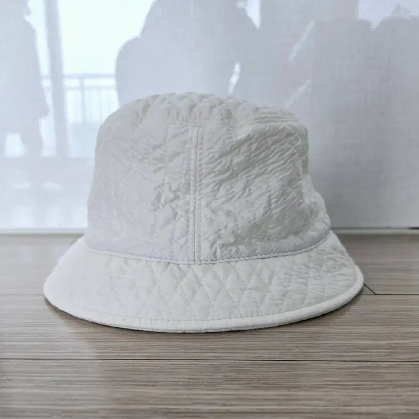 [BUNJANG] Moncler Authentic Quilted Bucket Hat / 몽클레어 정품 버킷햇