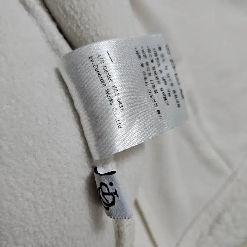 [BUNJANG] Code:graphy Ppo-geul-i Ddukbokki Coat M / [Code:graphy] 코드그라피 뽀글이 떡볶이코트 M