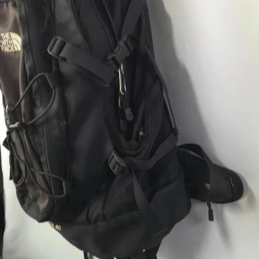 [BUNJANG] The North Face Voyager 40 Backpack Black / 노스페이스 Voyager 보이저 40 백팩 블랙