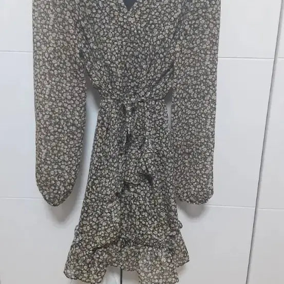 [BUNJANG] Renne Floral Long Dress / 이거입고 청순미녀 되서 썸난 꼬신 렌느 플라워 롱 원피스